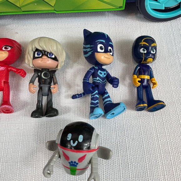 PJ Masks Mystery Mountain Seeker Play Set Car Figure Lot - Picture 12 of 13